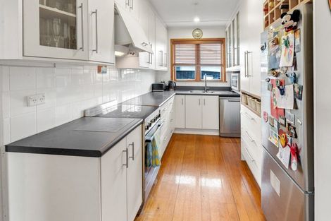 Photo of property in 9 O'halloran Road, Howick, Auckland, 2014