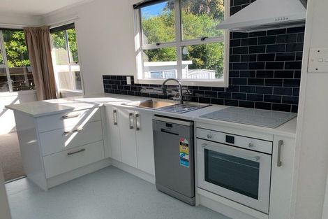 Photo of property in 41 Parrs Cross Road, Henderson, Auckland, 0612