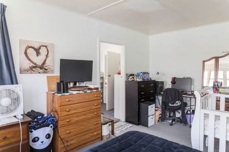 Photo of property in 4 Victor Street, Dannevirke, 4930