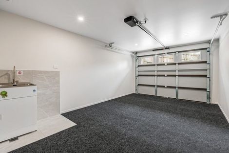 Photo of property in 34a Lorikeet Place, Unsworth Heights, Auckland, 0632