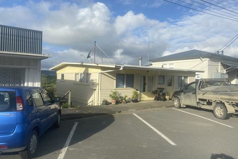 Photo of property in 1 Gorge Road, Maungaturoto, 0520