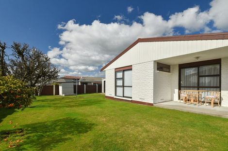 Photo of property in 46 Neri Crescent, Pomare, Rotorua, 3015