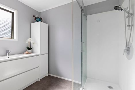 Photo of property in 3 Iris Place, Clendon Park, Auckland, 2103