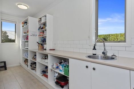 Photo of property in 10 Te Huia Drive, Flagstaff, Hamilton, 3210