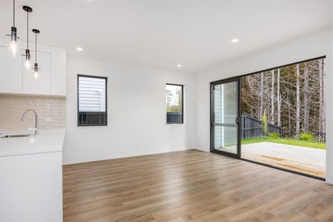 Photo of property in 24 Paparahi Place, Wainui, Silverdale, 0992