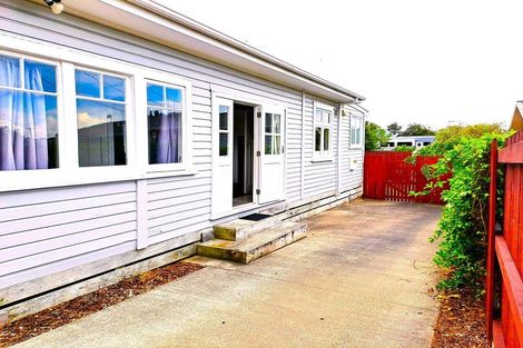 Photo of property in 10 Parakai Street, Paraparaumu, 5032