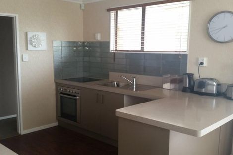 Photo of property in 50 Cascade Crescent, Westbrook, Palmerston North, 4412