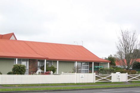 Photo of property in 121 Cumberland Street, Welbourn, New Plymouth, 4312
