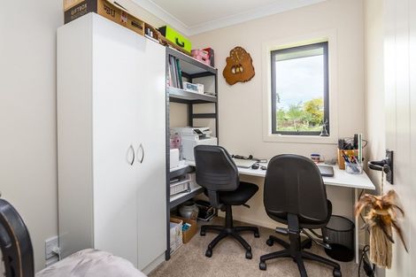 Photo of property in 13 Paterson Street, Pahiatua, 4910