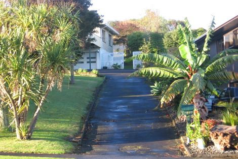 Photo of property in 1/160 Fisher Parade, Farm Cove, Auckland, 2012