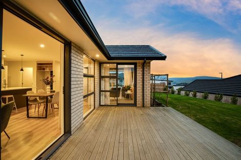 Photo of property in 14 Topsail Way, Whitby, Porirua, 5024