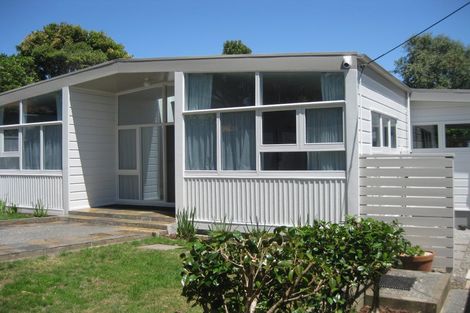 Photo of property in 15 Fancourt Street, Karori, Wellington, 6012