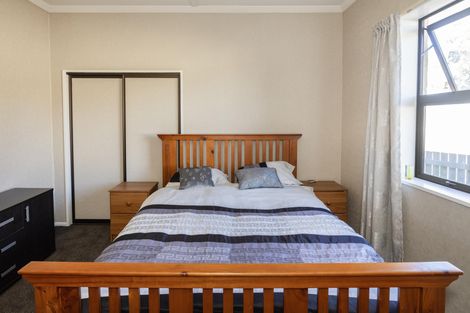 Photo of property in 2 Solway Street, Holmes Hill, Oamaru, 9401