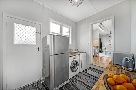 Photo of property in 1/16 Roseburn Place, Pakuranga, Auckland, 2010