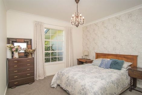 Photo of property in 72 Timaru Road, Waimate, 7924