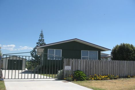 Photo of property in 356 Pukehina Parade, Pukehina, Te Puke, 3189