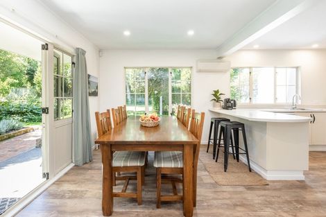 Photo of property in 6 Reynolds Road, Havelock North, 4130