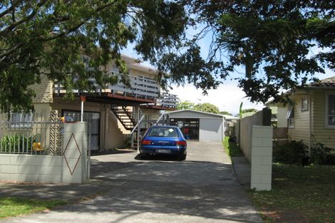 Photo of property in 31 Mckenzie Road, Mangere Bridge, Auckland, 2022