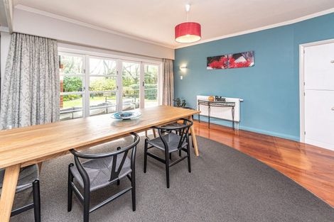 Photo of property in 16 Oakland Avenue, Saint Johns Hill, Whanganui, 4500