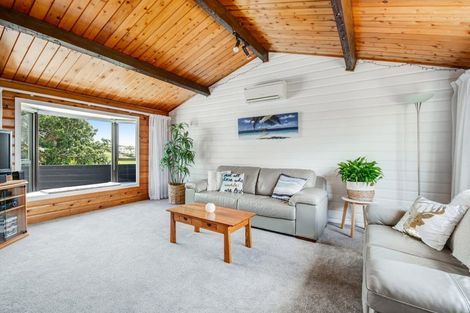 Photo of property in 1 Ngahere Views, Orewa, 0931