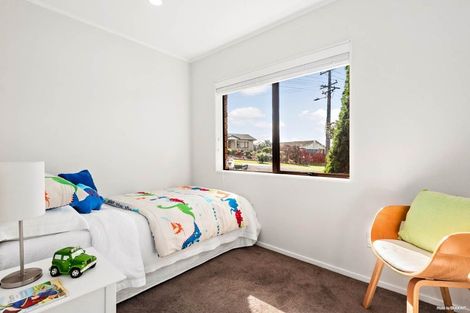 Photo of property in 170 Sturges Road, Henderson, Auckland, 0612