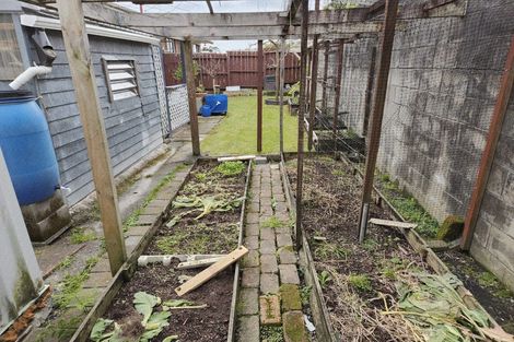 Photo of property in 2b Barbary Avenue, Kelston, Auckland, 0602