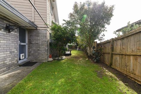 Photo of property in 2/27 Leicester Parade, Somerville, Auckland, 2014
