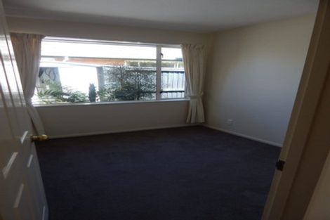 Photo of property in 4/135 Brookside Terrace, Bryndwr, Christchurch, 8053