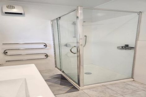 Photo of property in 25 Meadowvale Avenue, Forrest Hill, Auckland, 0620