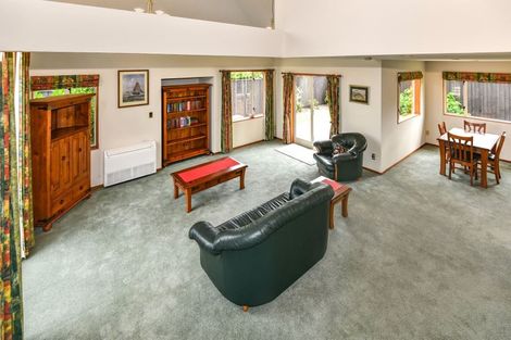 Photo of property in 1 Evenwood Place, Waimairi Beach, Christchurch, 8083