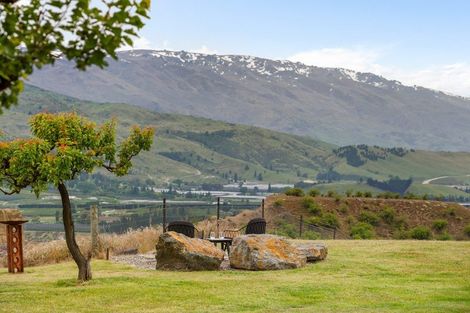 Photo of property in 112 Hall Road, Bannockburn, Cromwell, 9384