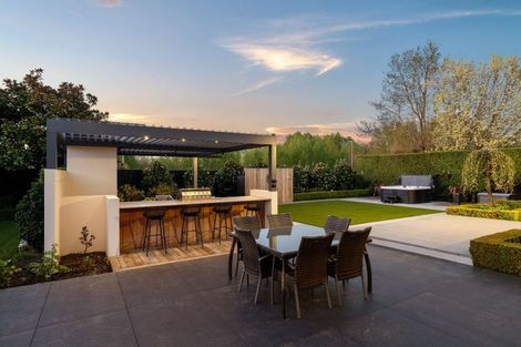 Photo of property in 51 Lewisham Park, St Albans, Christchurch, 8052