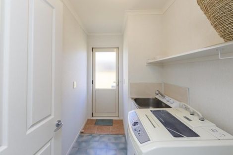 Photo of property in 51 Royal Oak Drive, Kelvin Grove, Palmerston North, 4414