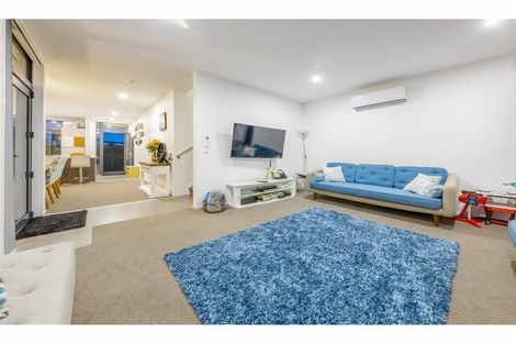 Photo of property in 49 Battalion Drive, Papakura, 2110