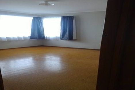 Photo of property in 61 Vodanovich Road, Te Atatu South, Auckland, 0610