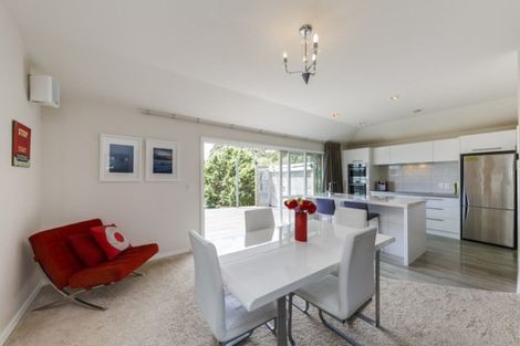 Photo of property in 28 Cashmere Drive, Fitzherbert, Palmerston North, 4410
