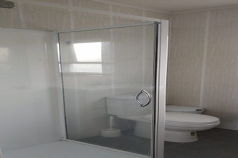 Photo of property in 14 Woodstock Road, Forrest Hill, Auckland, 0620