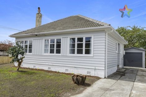 Photo of property in 16 Purser Grove, Fairfield, Lower Hutt, 5011