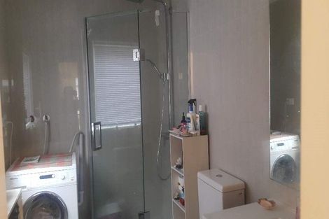 Photo of property in 24 Para Close, Fairview Heights, Auckland, 0632