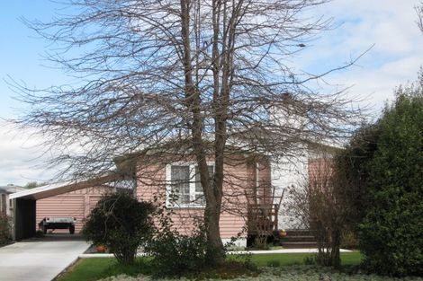 Photo of property in 12 Upham Street, Havelock North, 4130