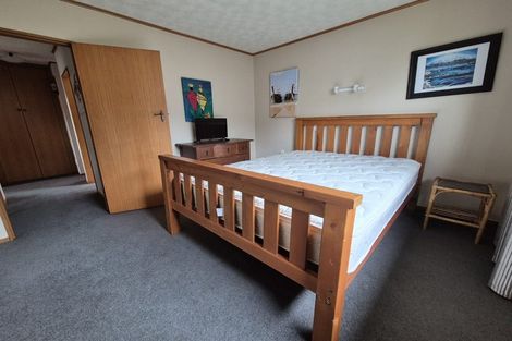 Photo of property in 73 Devon Street, Picton, 7220