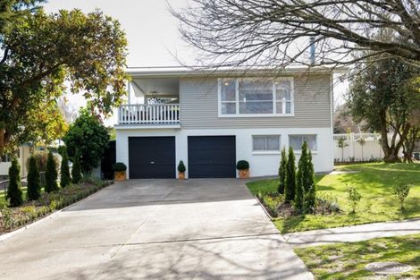 Photo of property in 2 Lovat Street, Havelock North, 4130