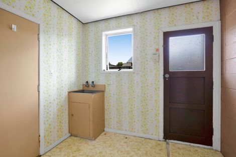 Photo of property in 49b Celia Street, Stratford, 4332