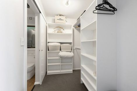 Photo of property in 493 Karaka Bay Road, Karaka Bays, Wellington, 6022