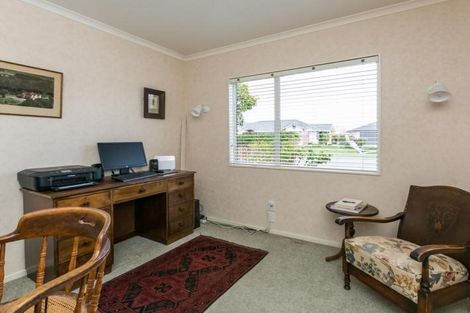 Photo of property in 22 Kensington Drive, Taradale, Napier, 4112