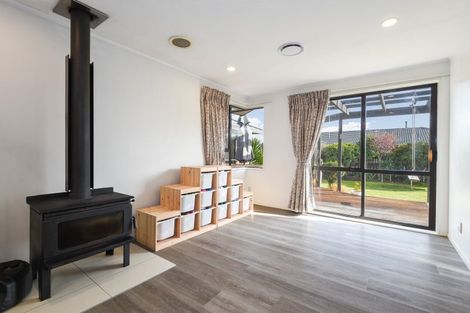 Photo of property in 9 Orchard Place, Lynmore, Rotorua, 3010