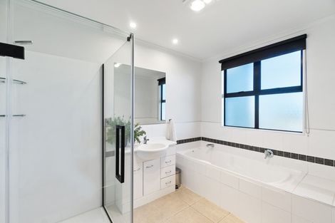 Photo of property in 54 Cairns Crescent, Rototuna, Hamilton, 3210