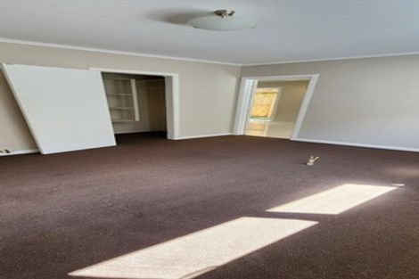 Photo of property in 134 East Coast Road, Forrest Hill, Auckland, 0620