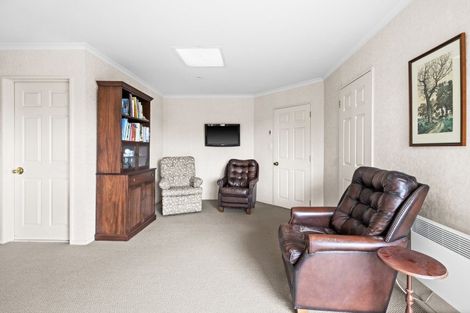 Photo of property in 11 Kingsgate Row, Havelock North, 4130