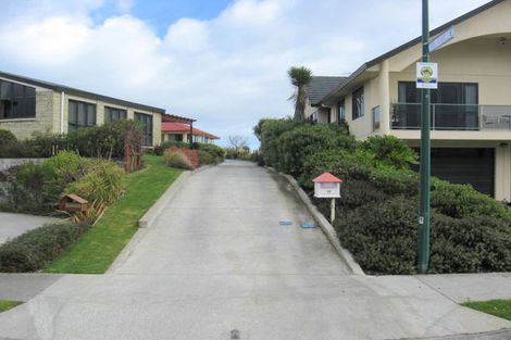 Photo of property in 13 Claremont Rise, Levin, 5510